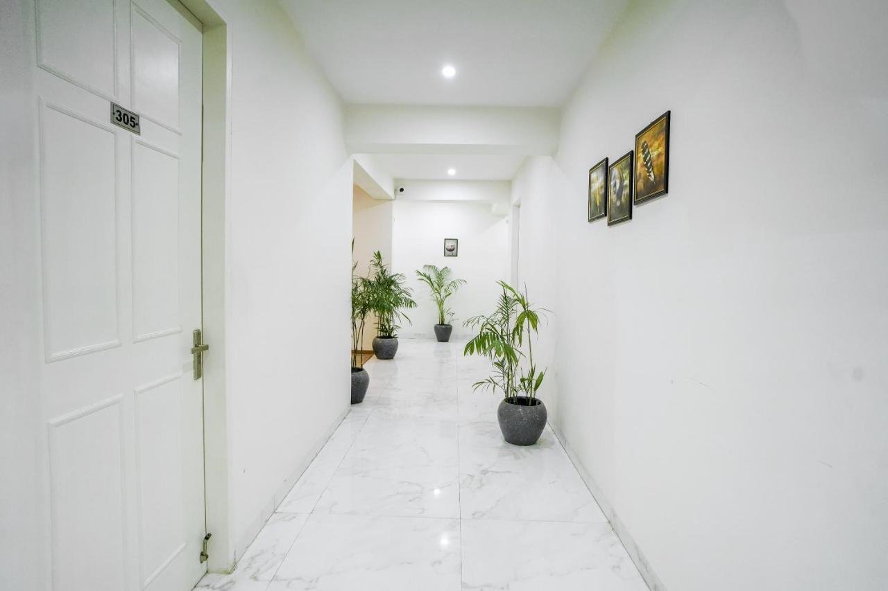 Saltstayz Sector 52 - Ardee City Mall 古尔冈 外观 照片